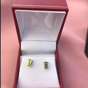 14k Cushion checker board Peridot Stud Earrings